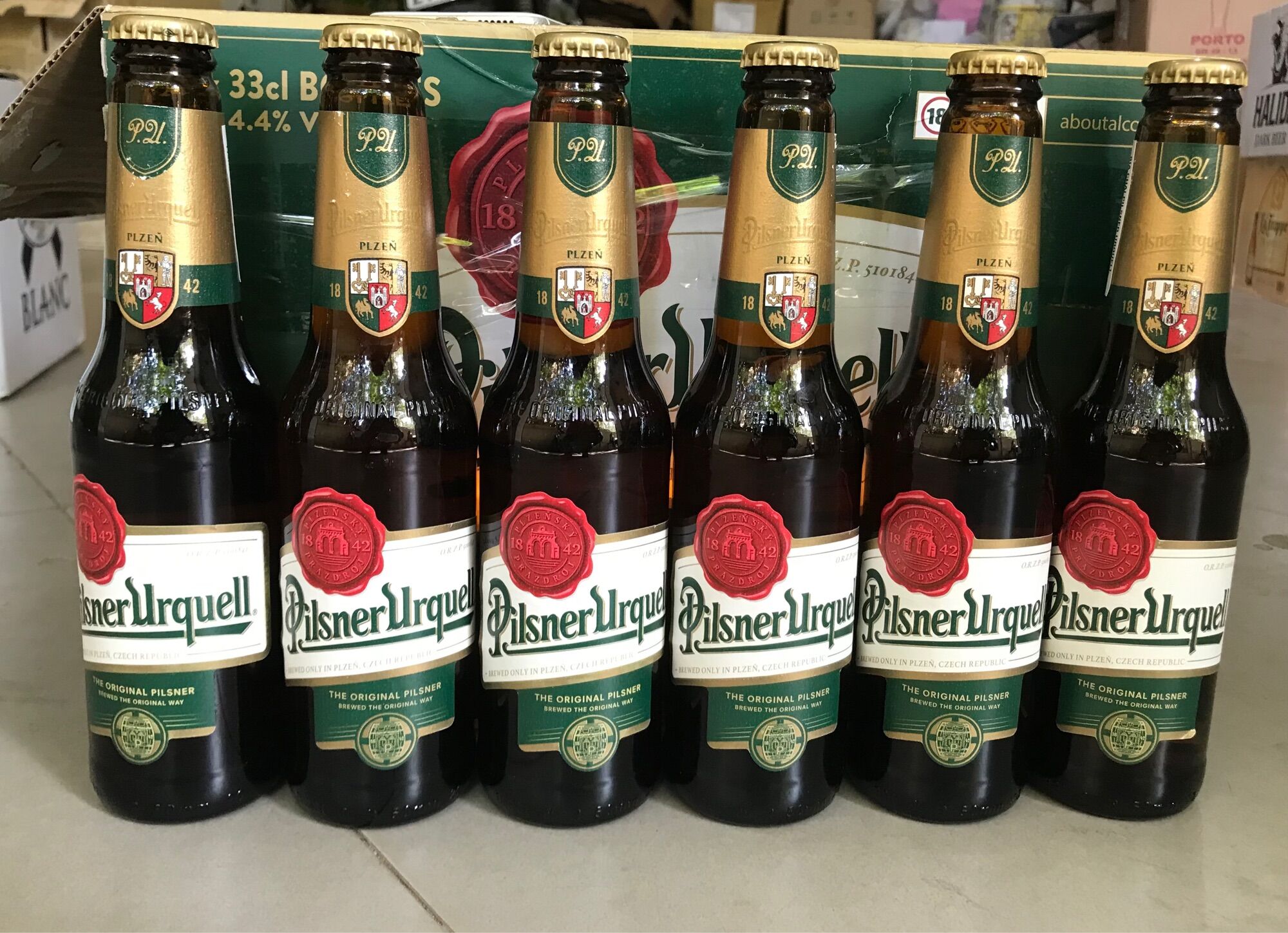 Bia Pilsner Urquell - bia nhập khẩu Tiệp - 6 chai 330ml
