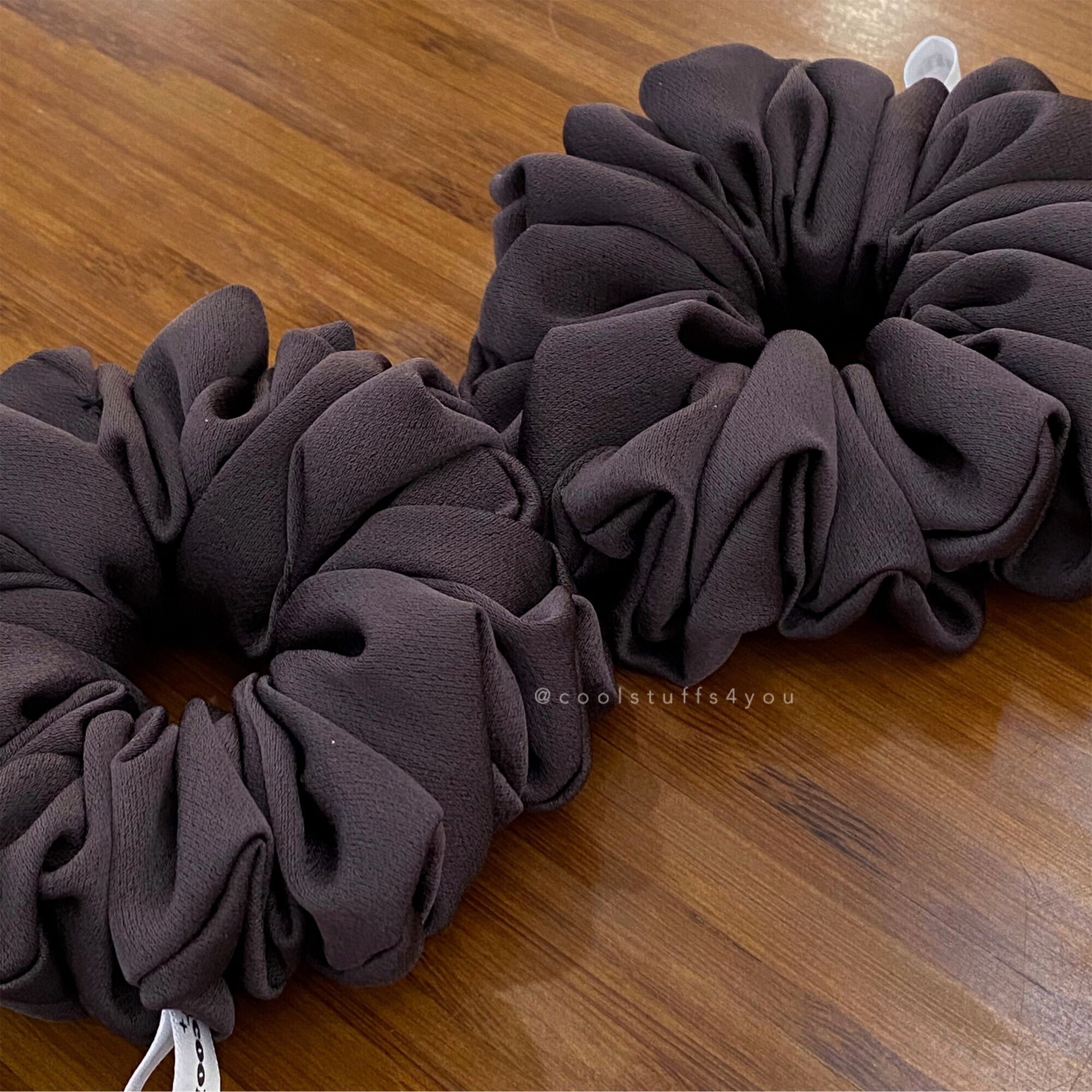 Buộc tóc scrunchies vải lụa dày dặn màu Nâu Sậm