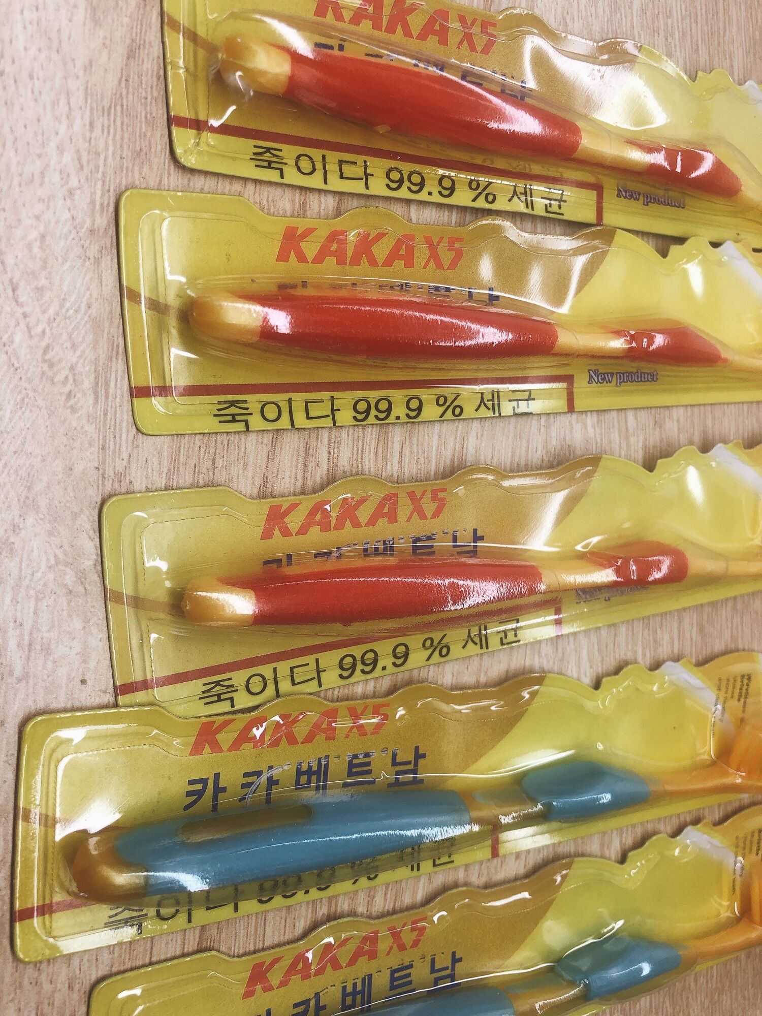 Bàn  chải  đánh  răng KAKA X5