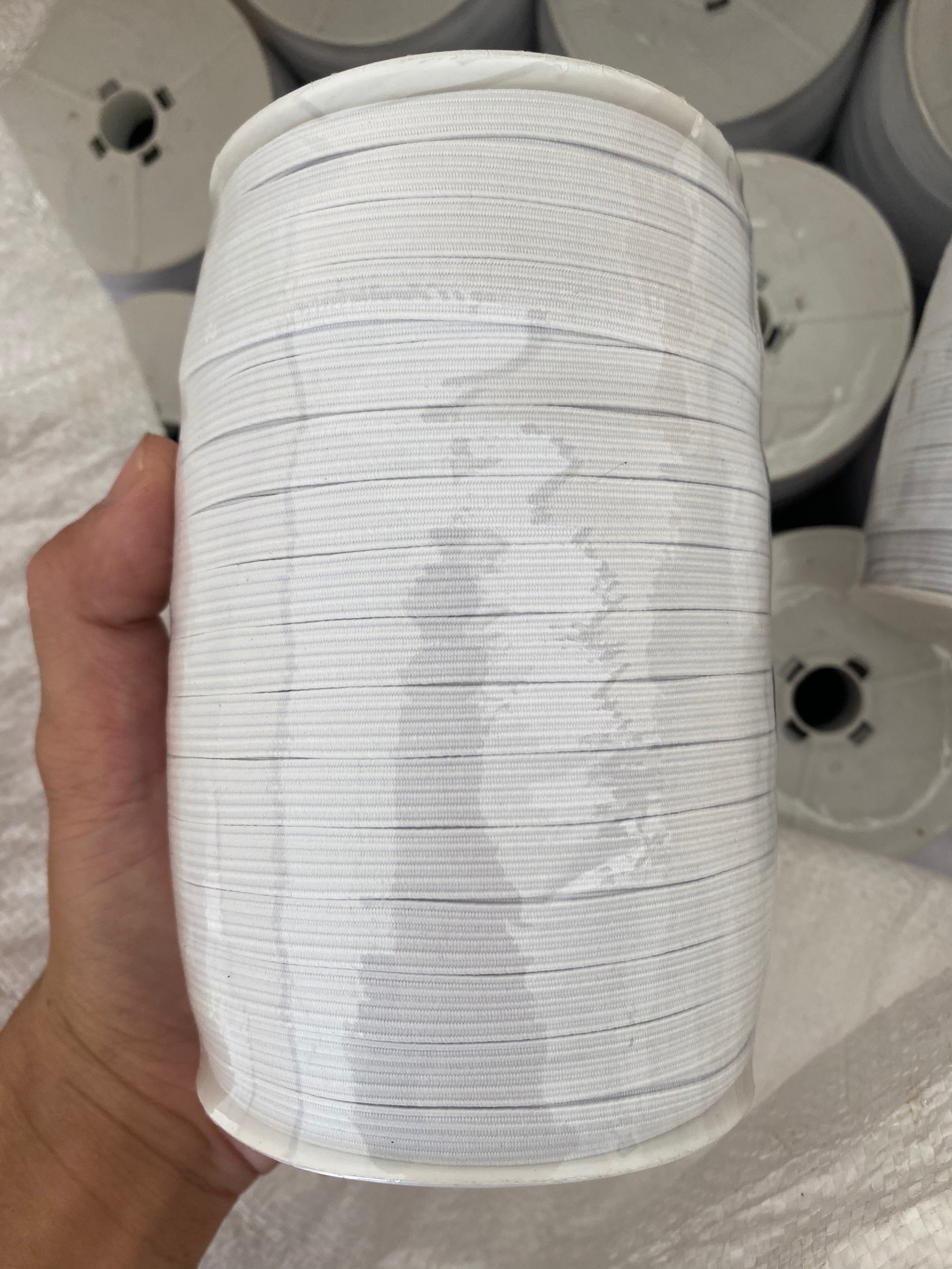 Thun luồn quần bản 8li (số 10 - ko tem) màu đen, trắng dài 100m