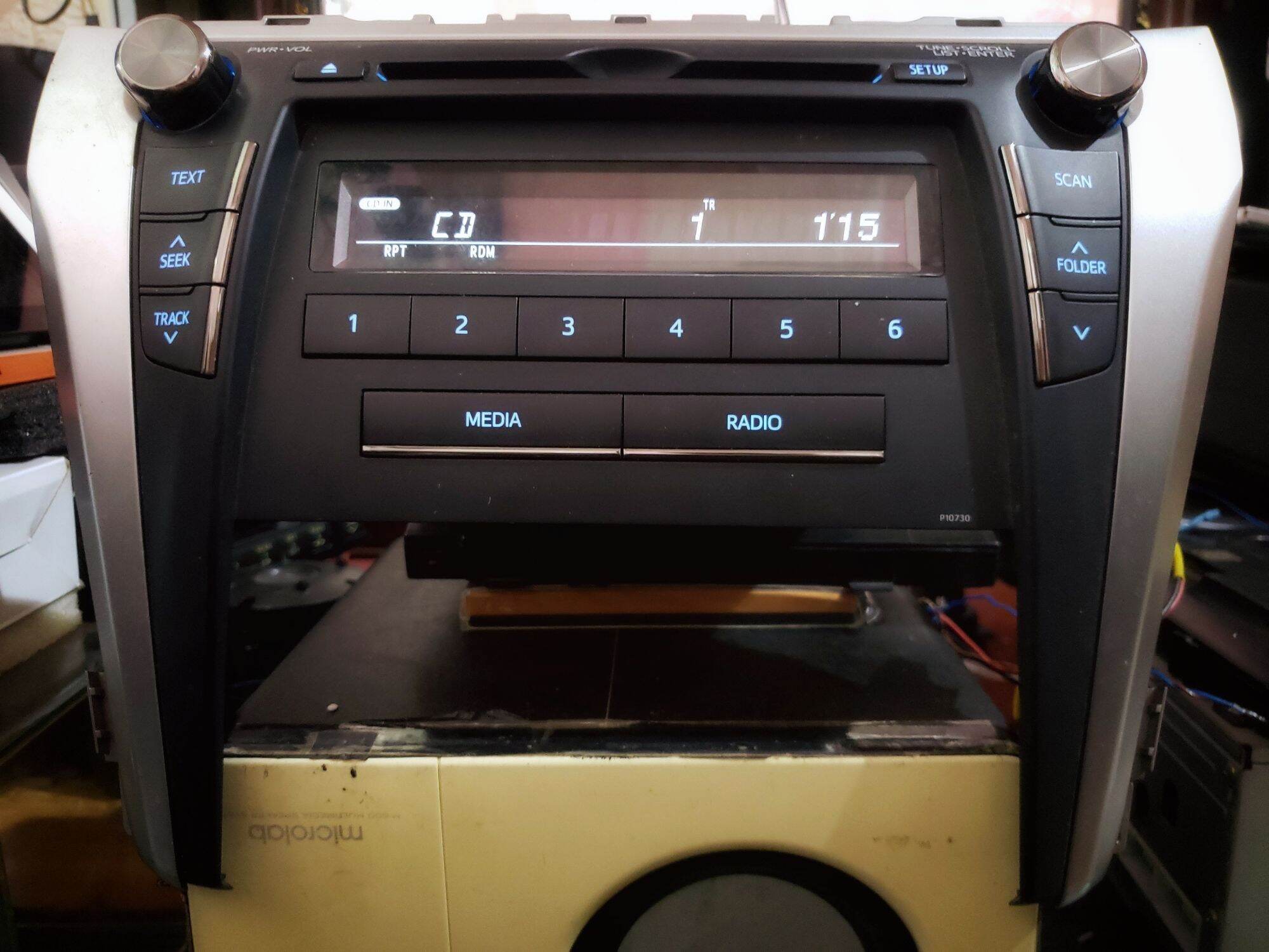 Đầu Cd Aux xe Toyota camry ( 2015 16 17 18 19 20 )