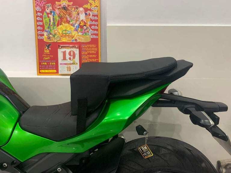 yên phụ z1000( cúp chở thêm 1 bé tháo ráp dễ dàn)