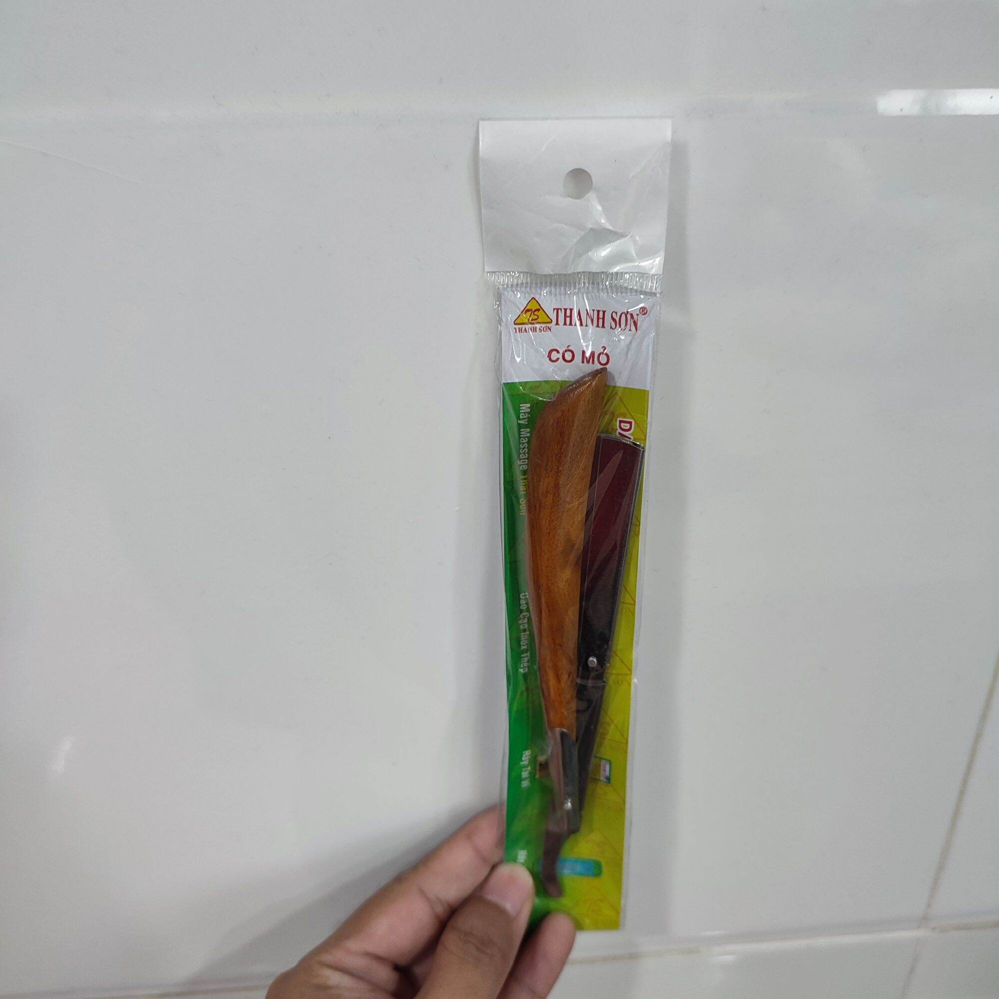 Combo 200 cây cạo mặt cán gỗ .