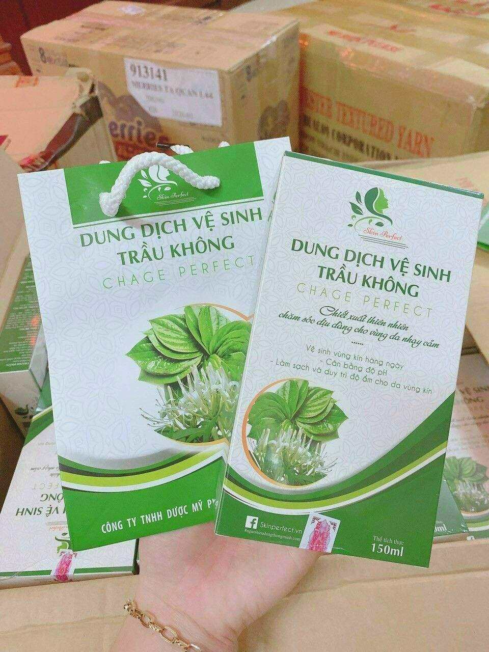 Dung Dịch Vệ Sinh Trầu Không Change Perfect (150ml)