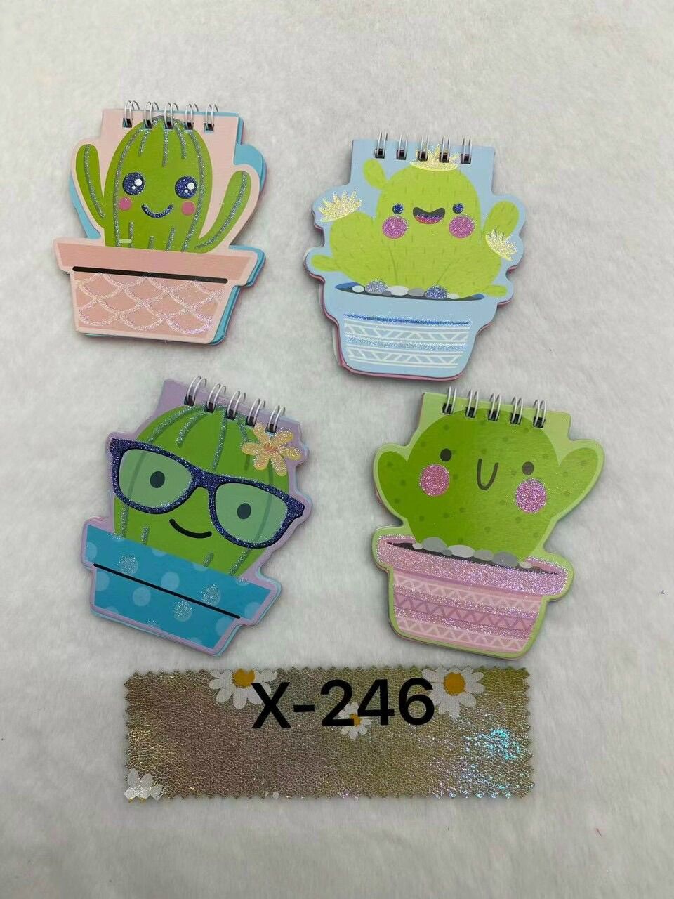 Sổ lò xo giấy màu hình bìa dễ thương