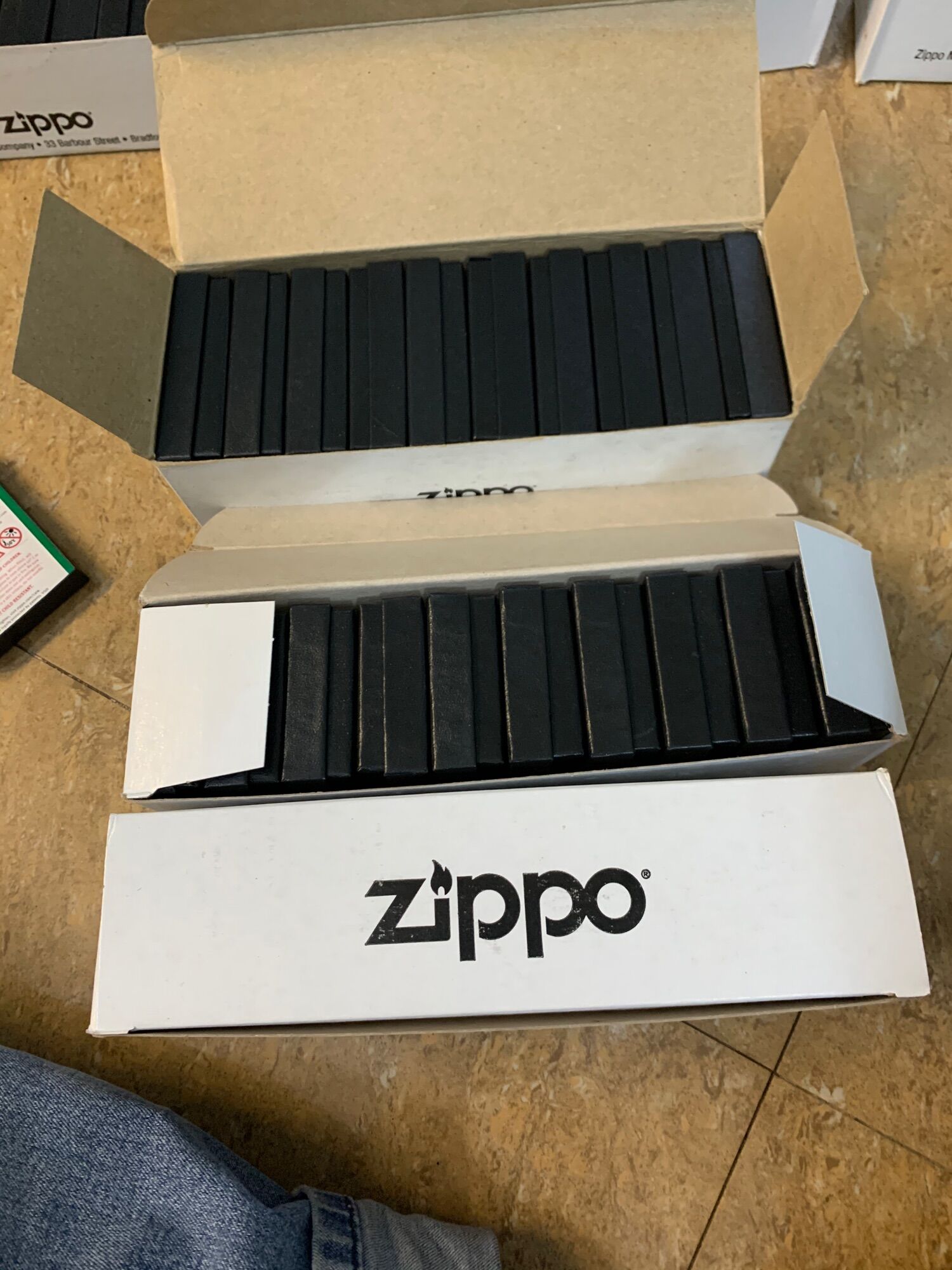 Hộp giấy bảo quản zippo