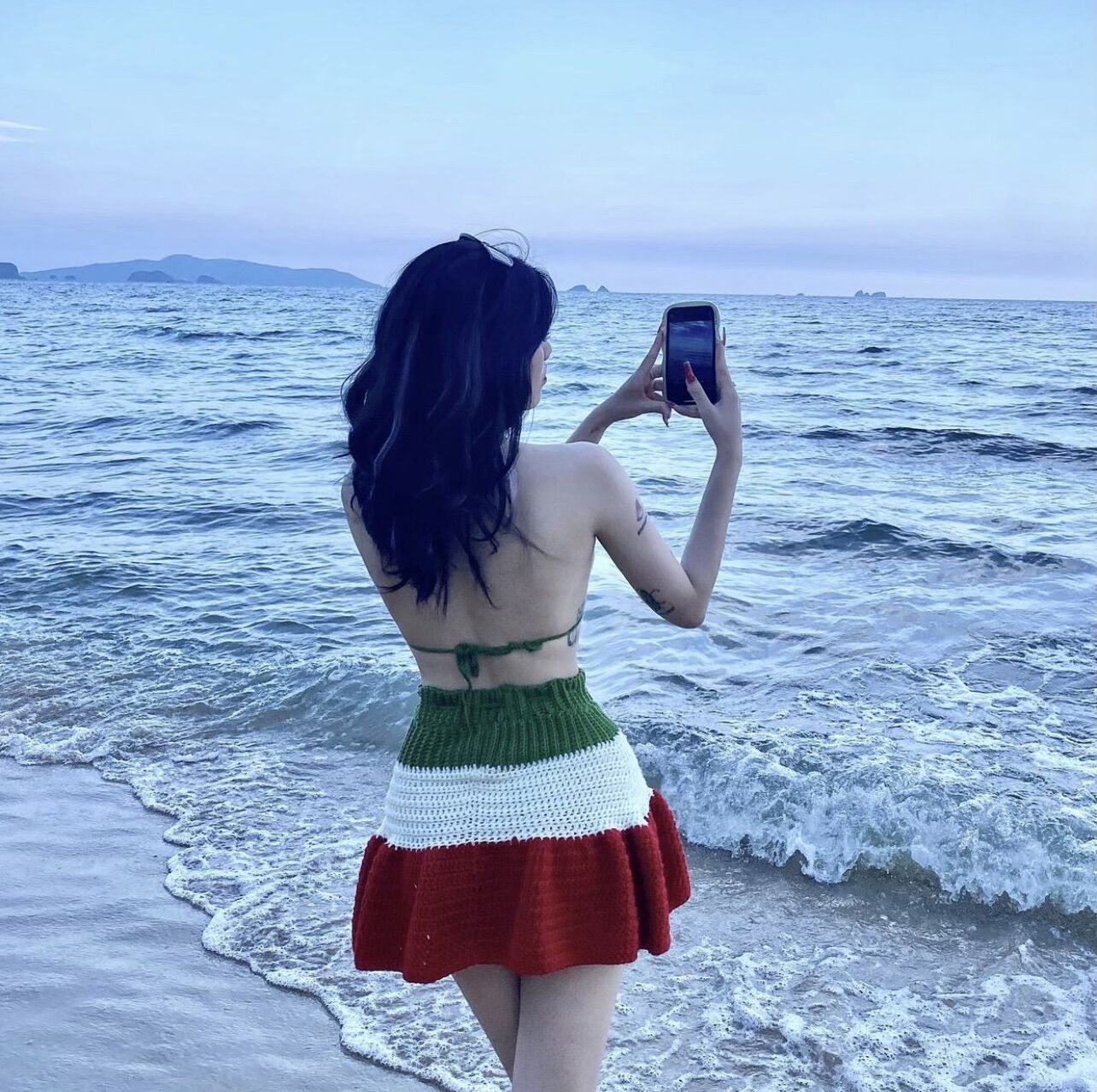 BIKINI LEN MÓC DƯA HẤU