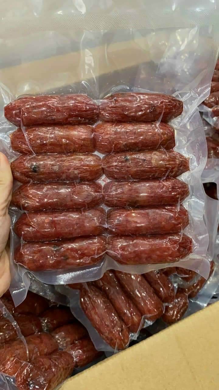 500gr Lạp xưởng thịt khô, ngon, nạc nhiều