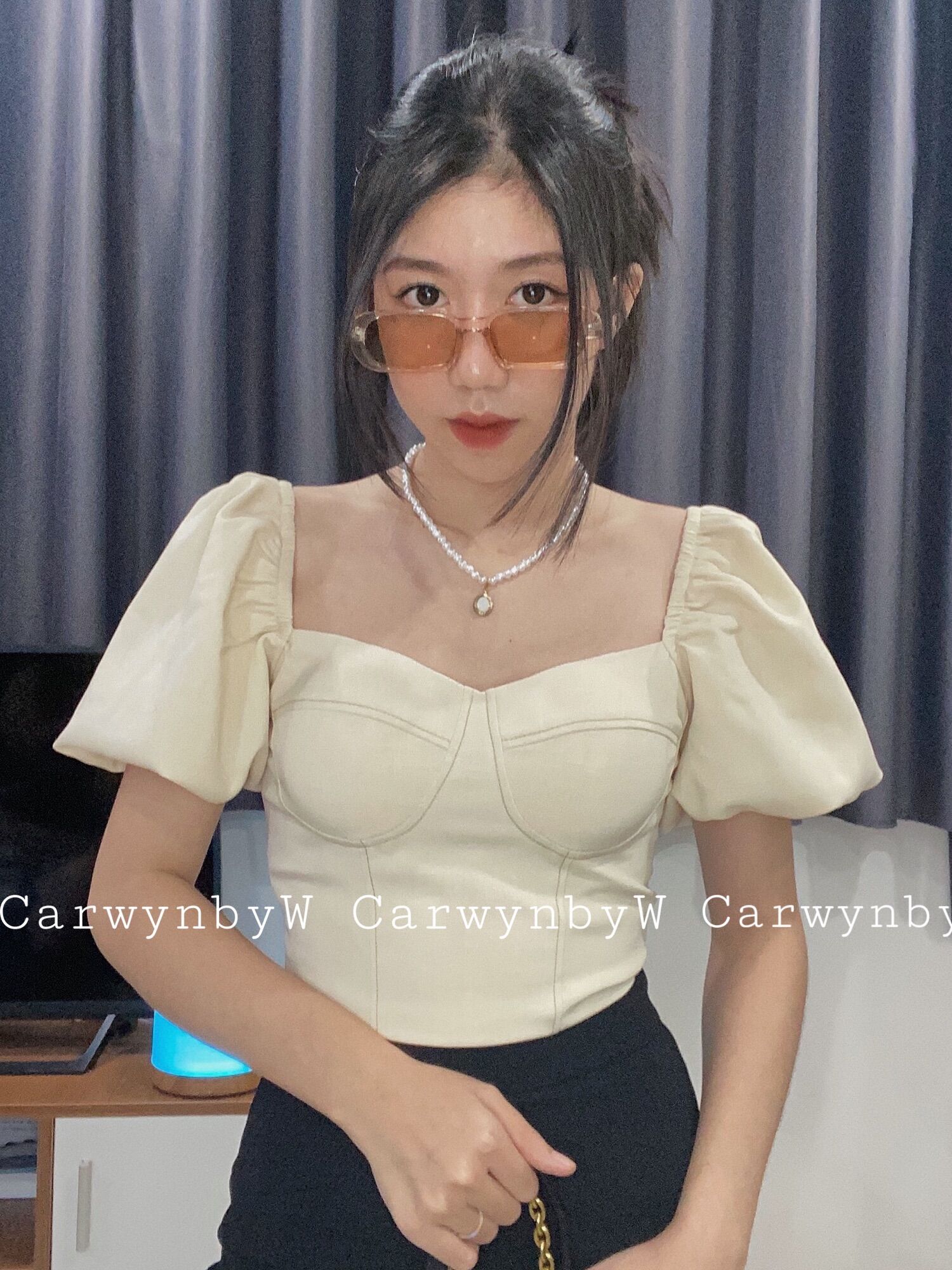 Carwynbyw - áo cúp ngực tay phồng