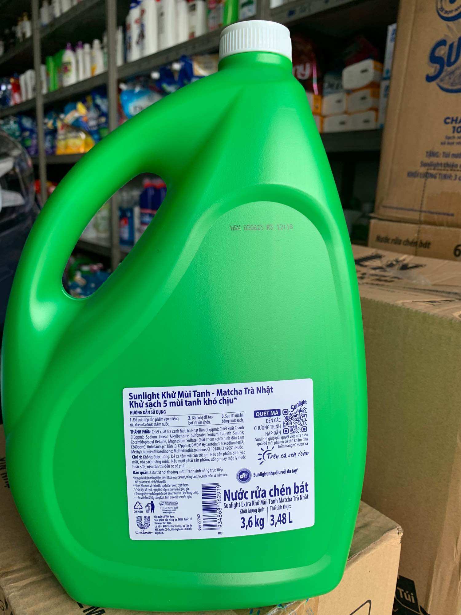 Nước rửa chén Sunlight trà xanh can 3,6kg