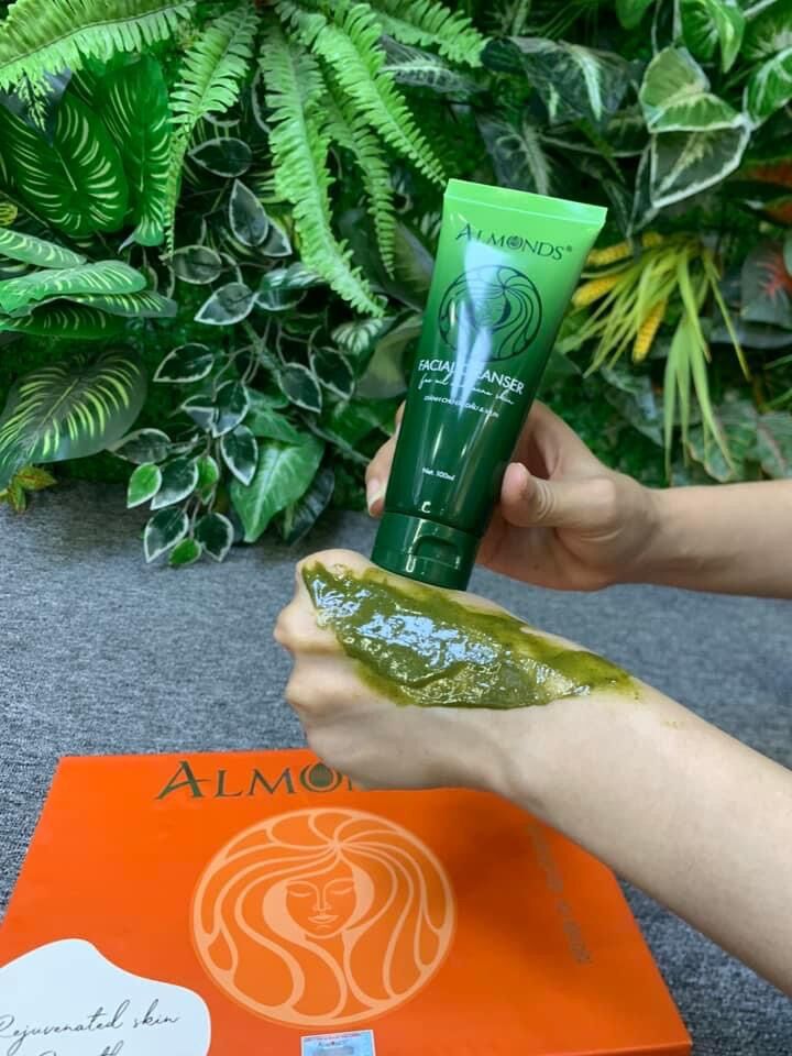 Sữa Rửa Mặt Cho Da Dầu Mụn Almonds