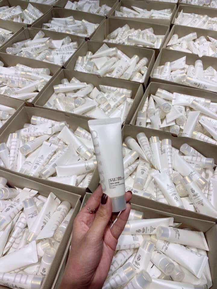 Sữa rửa mặt sum 37 skin saver essential cleansing foam 40ml