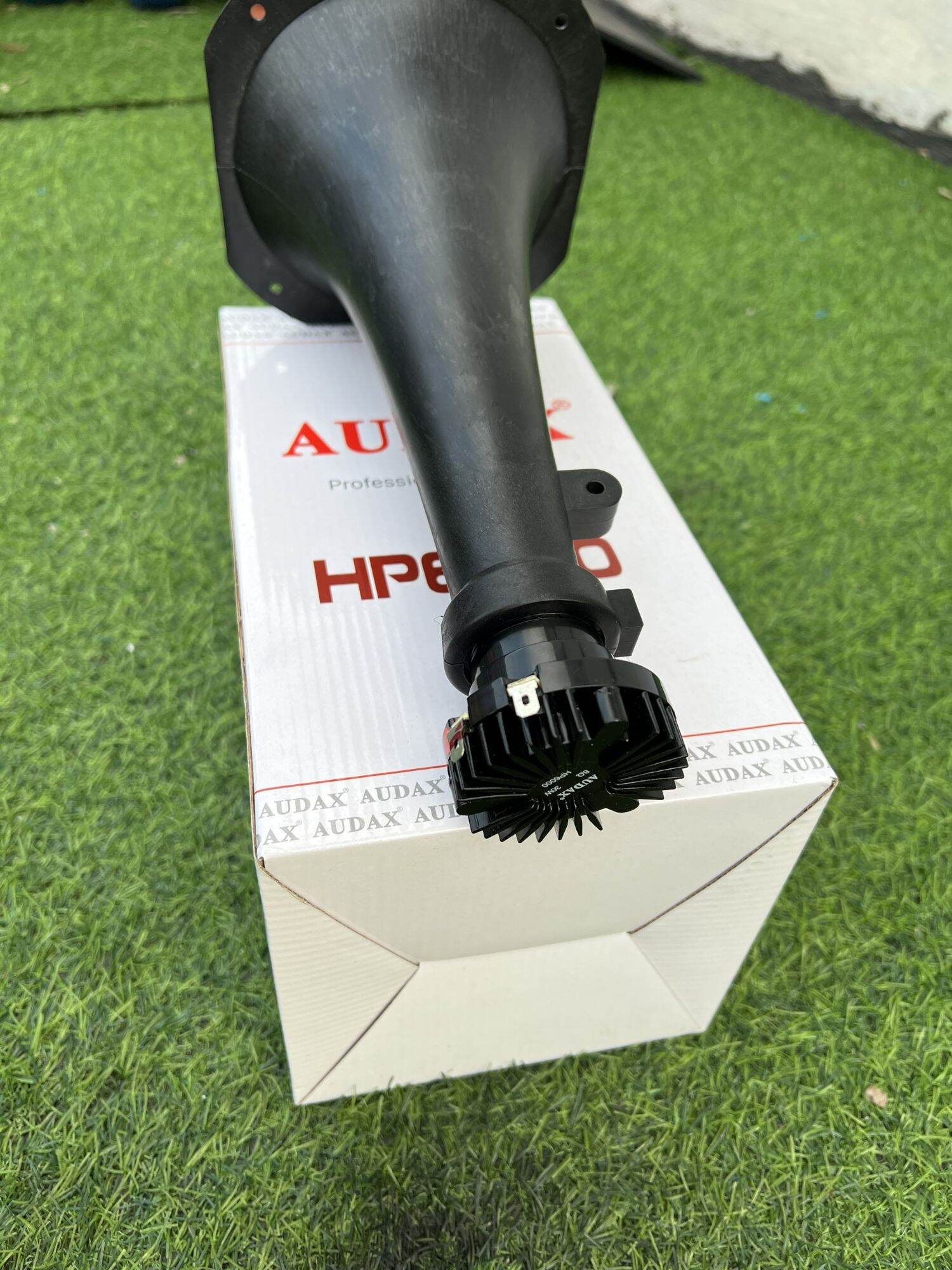 LOA PHÓNG NHÀ YẾN HP 6000