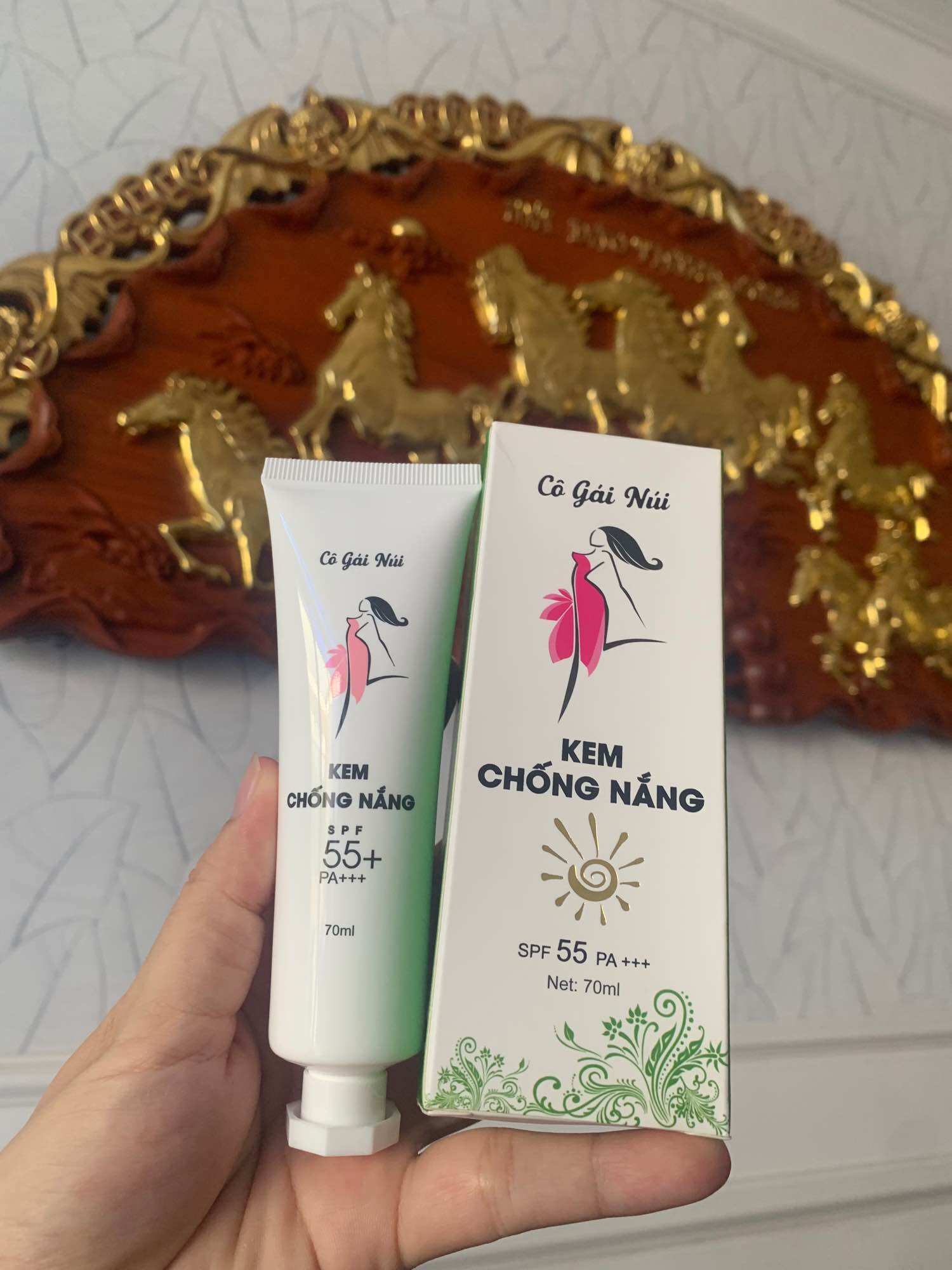 Kem chống nắng Cô Gái Núi