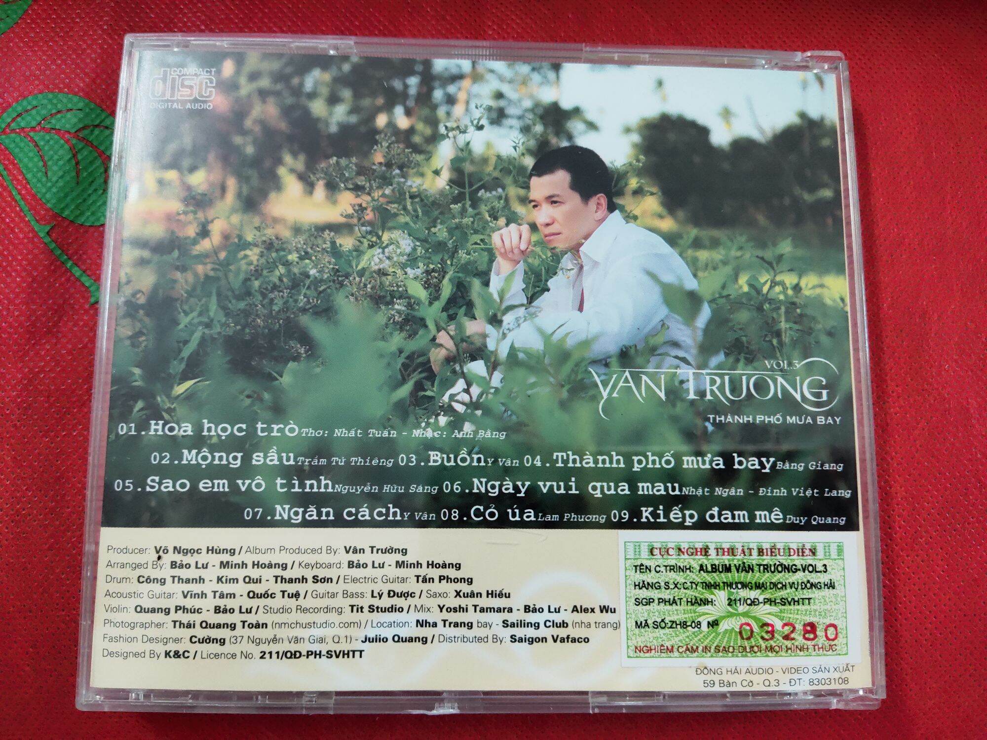 CD Vân Trường vol 3 - Thành Phố Mưa Bay