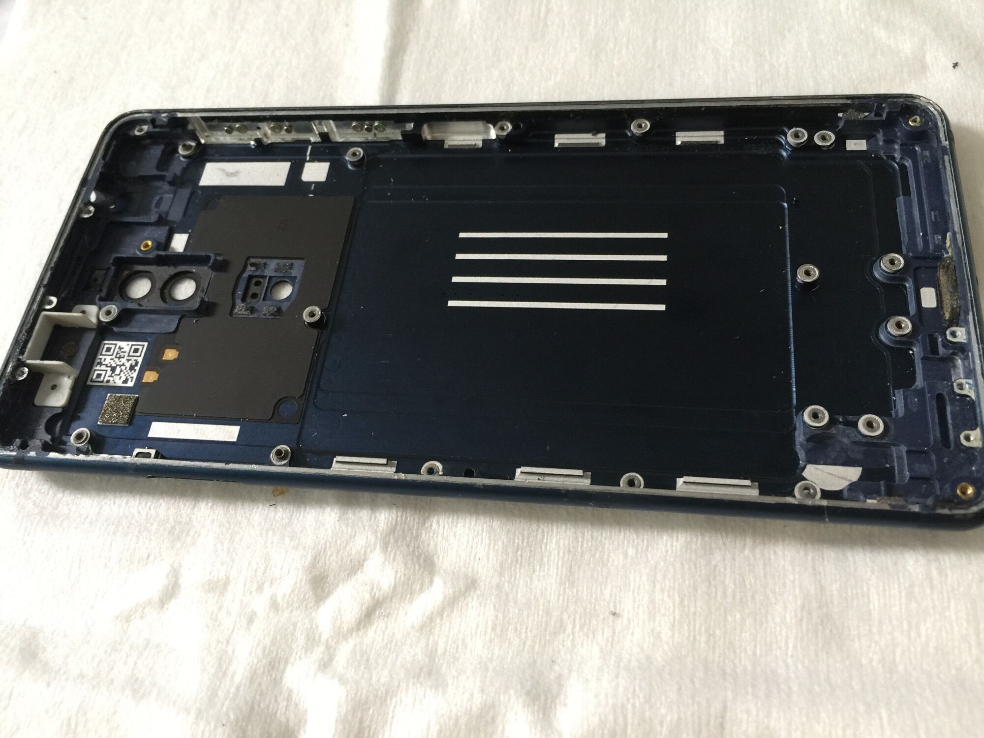 Nắp lưng kim loại Nokia 8