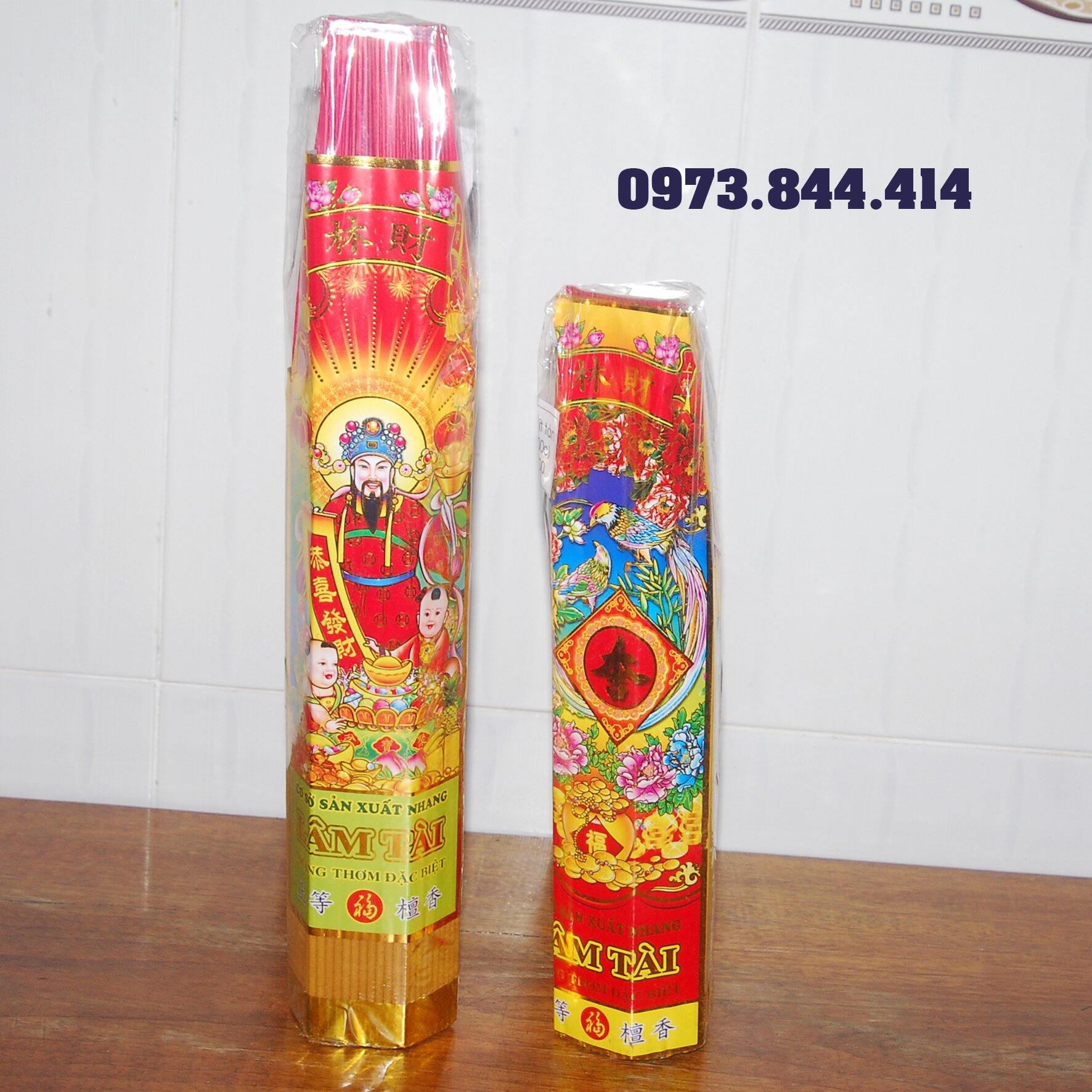Nhang thơm, ít tàn, ít khói. khoảng300 cây, cao 3 tất, 4 tất