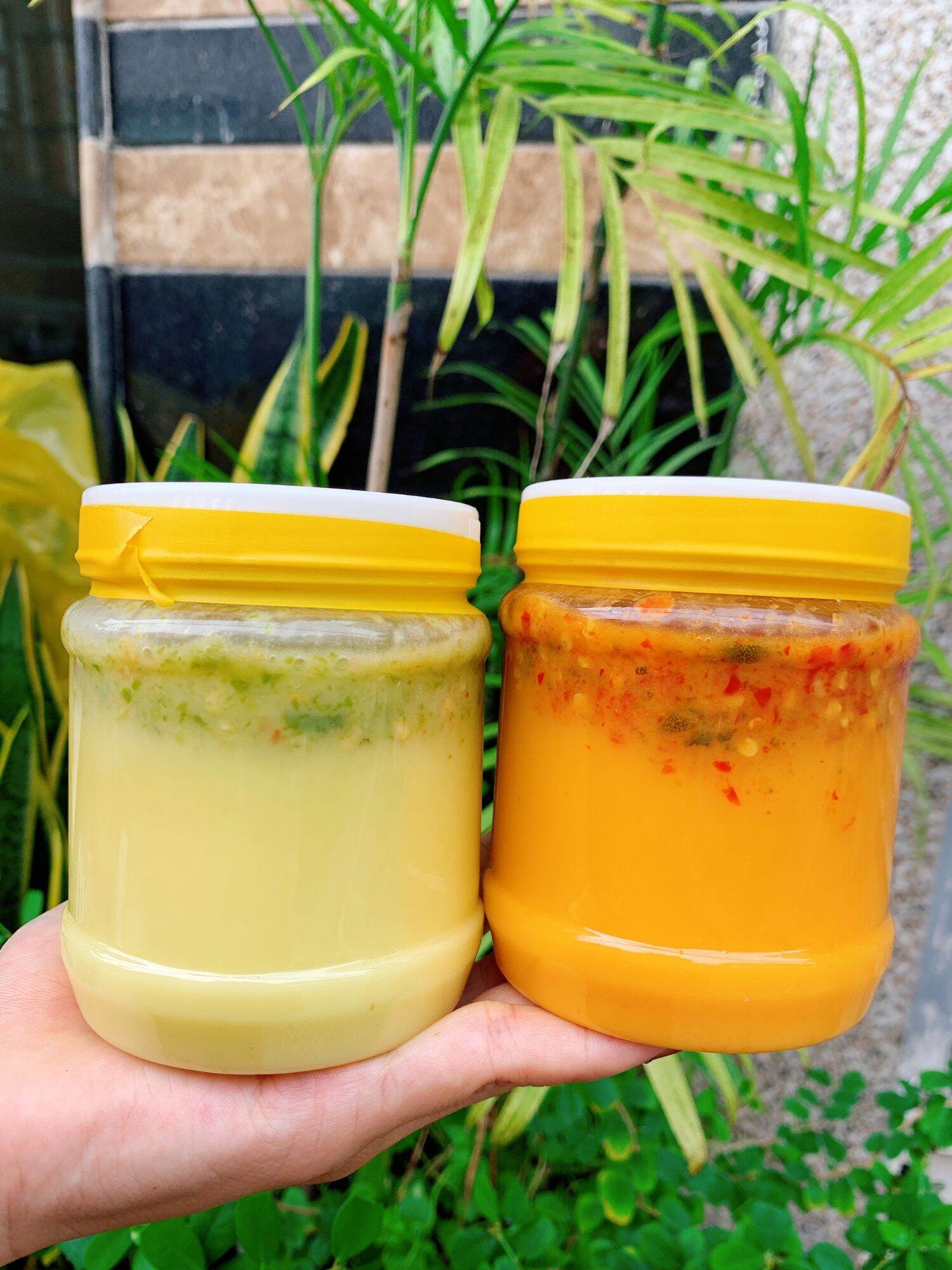 ❣❣muối chấm hải sản ❣️❣️ 

set 2 hủ ớt xanh + ớt đỏ