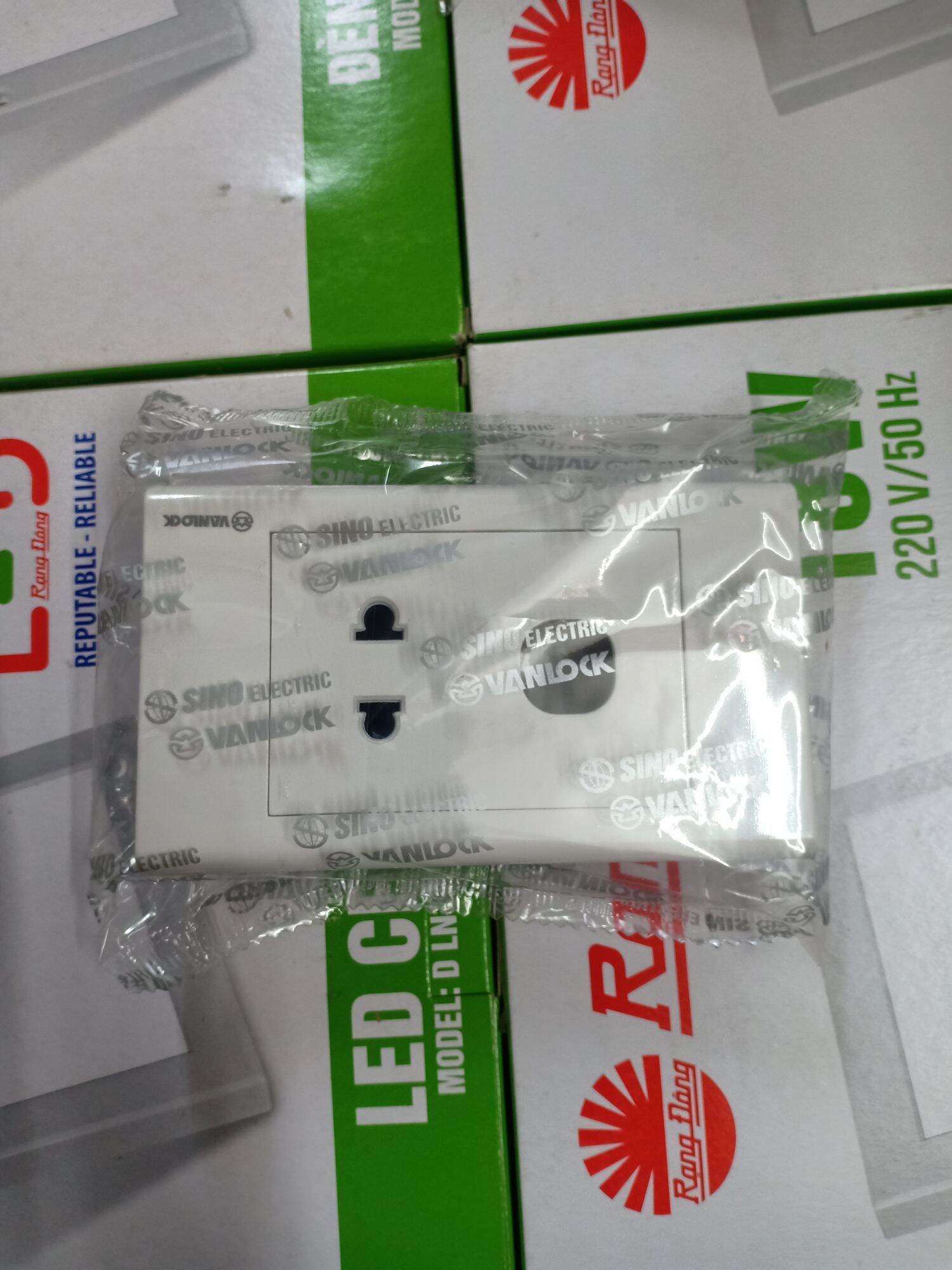 Ổ cắm công tắc S18 Sino-vanlock.
