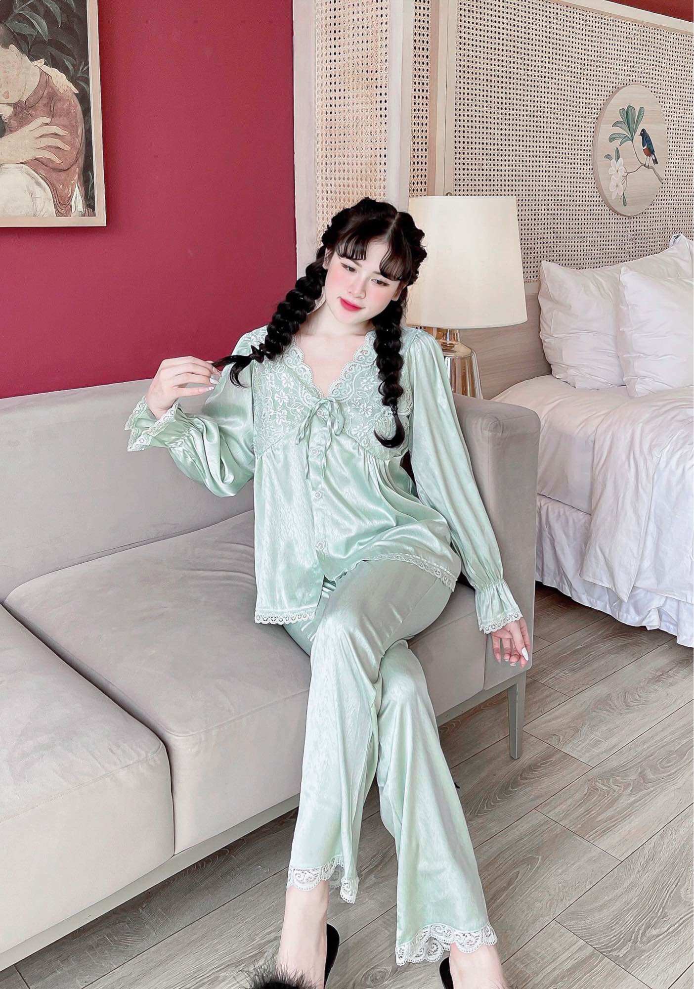 Đồ bộ nữ pijama lụa xước tiểu thư tay dài quần dài cổ V phối ren dễ thương