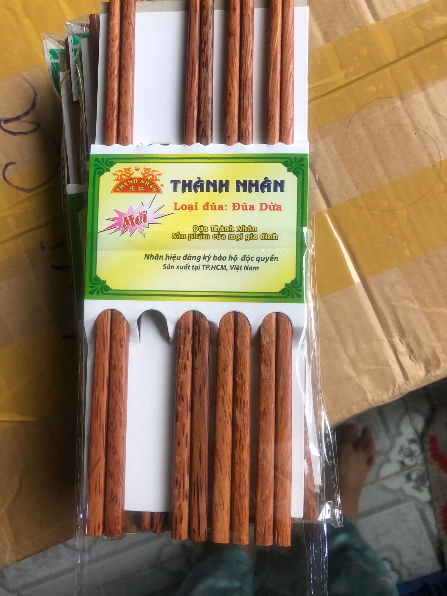 Đũa dừa cao cấp 1 vĩ 10 đôi ( gỗ dừa thành nhân )