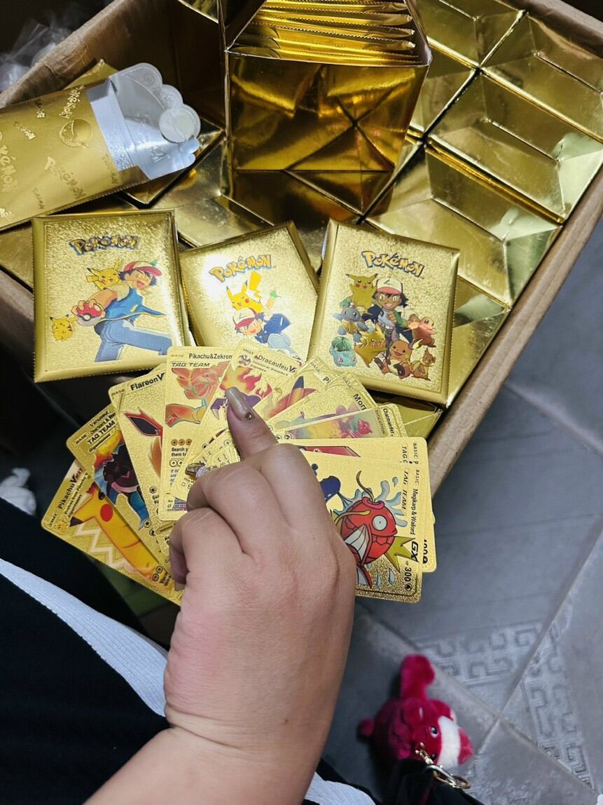 Thẻ bài pokemon vàng 1 gói 10 thẻ