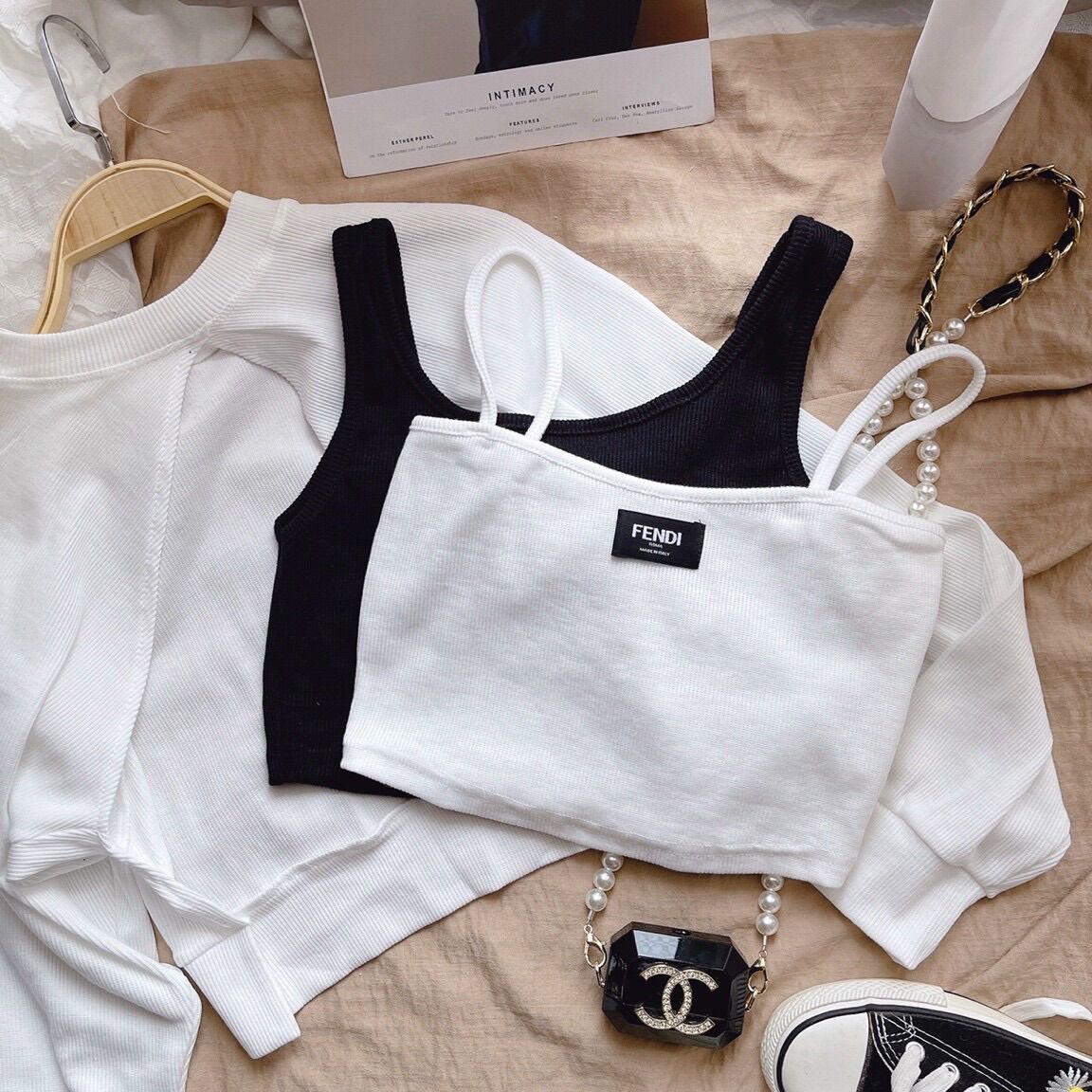 áo croptop len 2 dây và khoác len