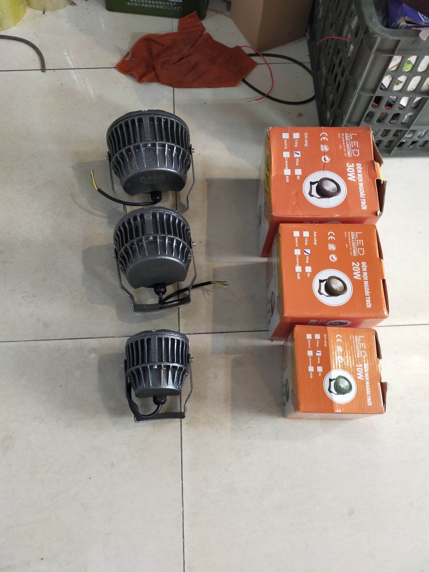 Đèn chiếu ngoài trời asia 30w
