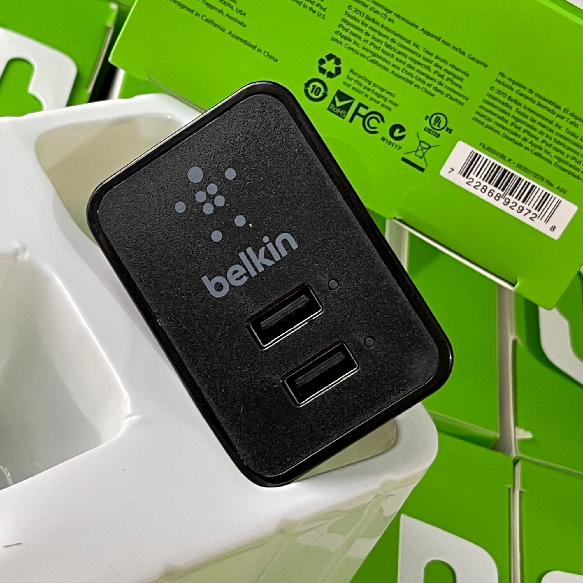 Củ Sạc Belkin 10W 2.1A 2 USB F8J053 (Không Kèm Dây Sạc)