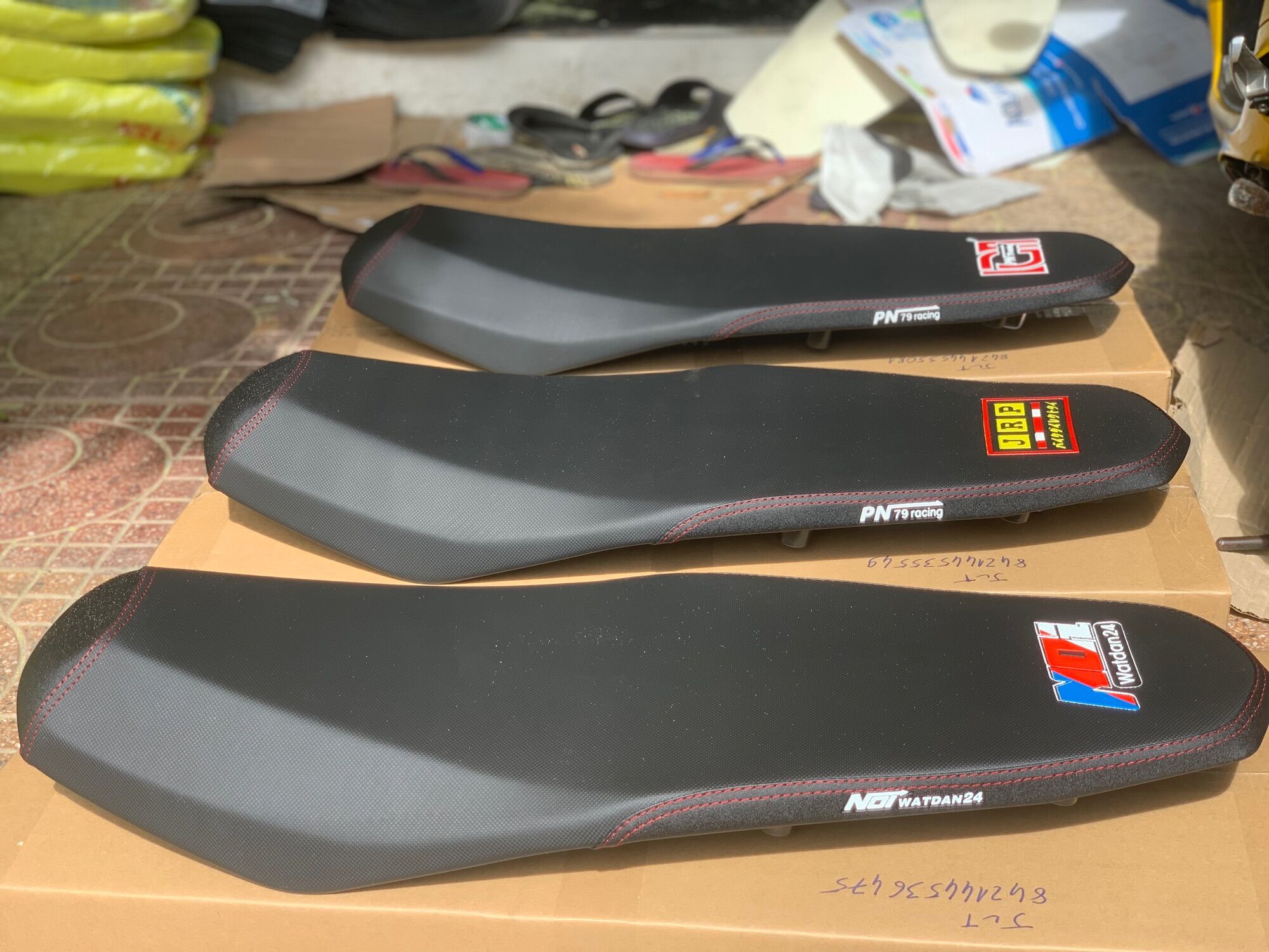 Da yên in nỗi ép nhiệt logo thái lan ae mua cho xe gì ghi chú giúp mình