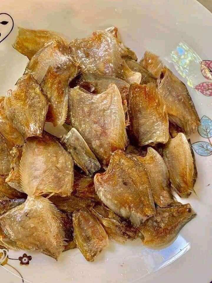 Khô cá sặc ruộng. 100k/500g.