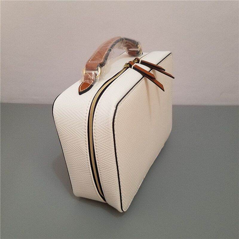 Túi đựng mỹ phẩm Estee Lauder màu trắng