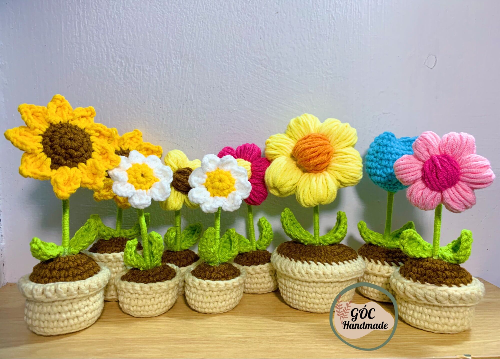 Chậu hoa mini bằng len