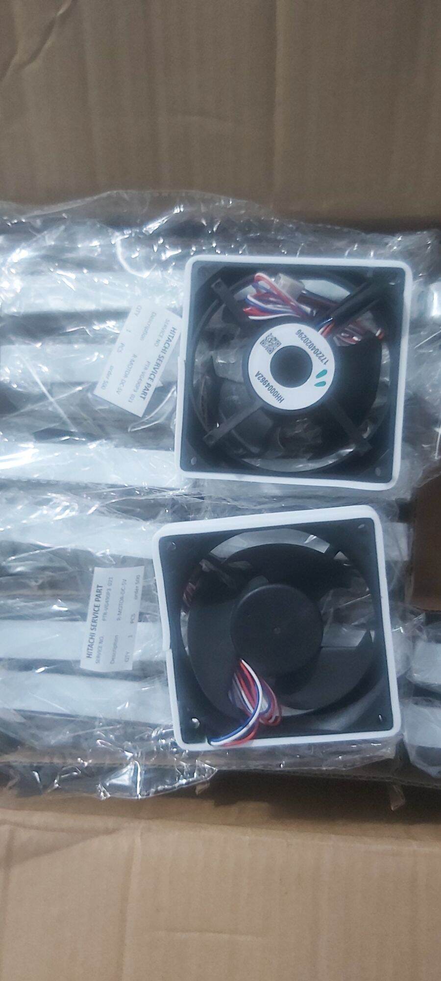 Quạt tủ lạnh hitachi 9*9cm 3 dây 3 pha