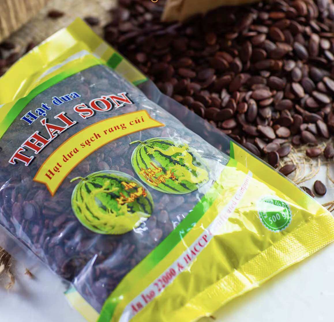 Hạt Dưa Thái Sơn sạch rang củi không nhuộm màu loại đặc biệt ngon