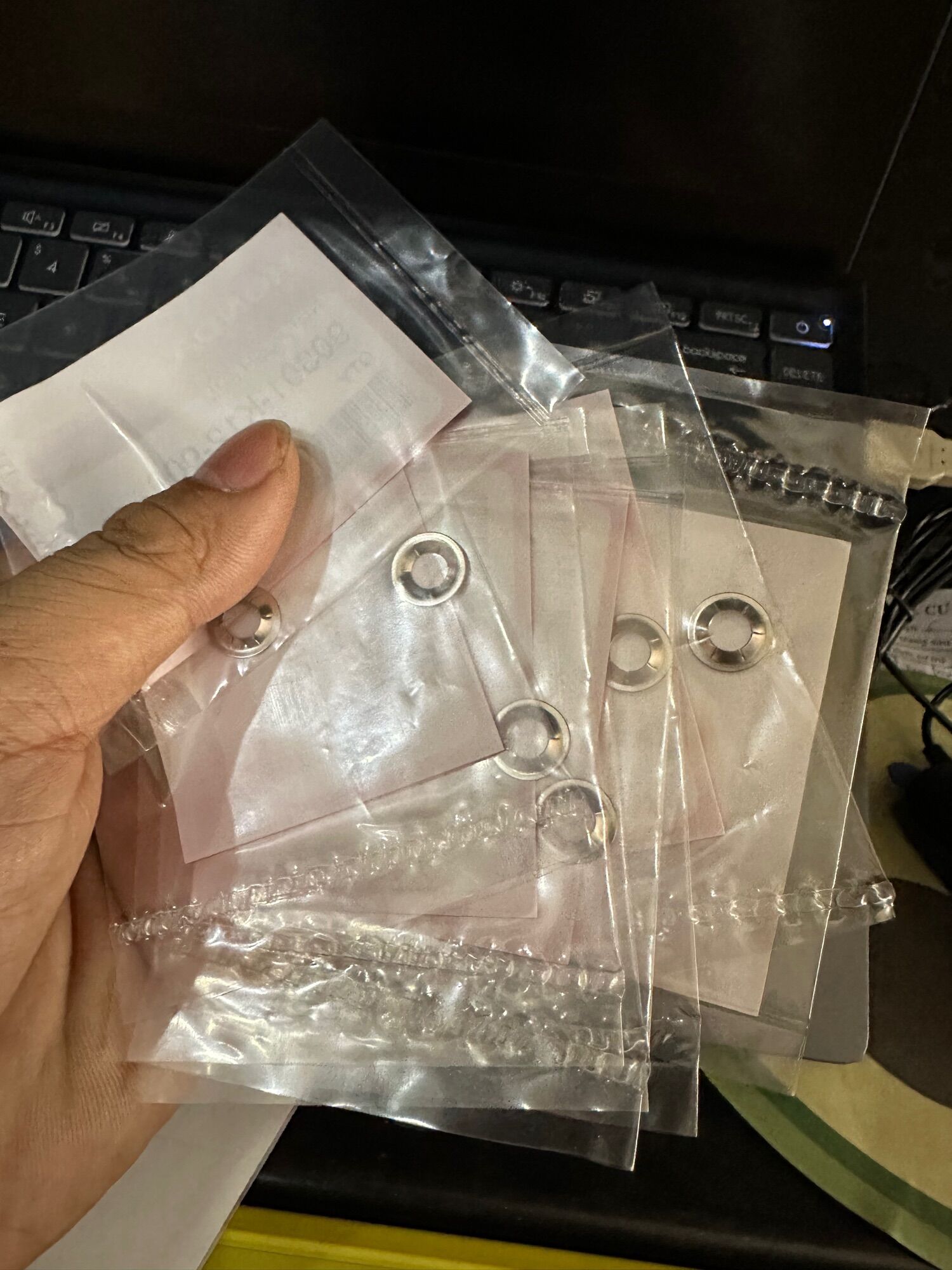 phe cài tai thỏ sonic 150r