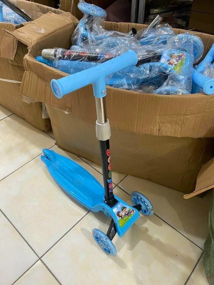 Xe Trượt 3 Bánh Trẻ Em