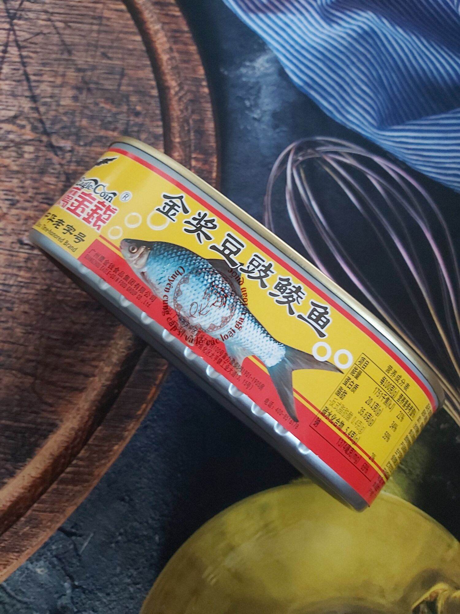 Cá hộp tàu xì Trung