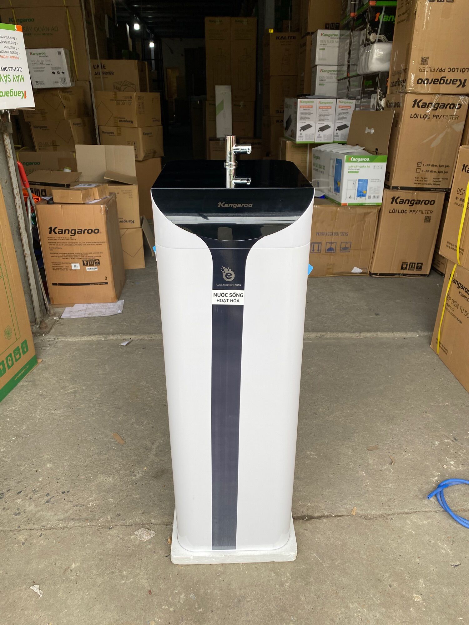 Máy lọc nước Kangaroo Hydrogen ion kiềm KG100ES1