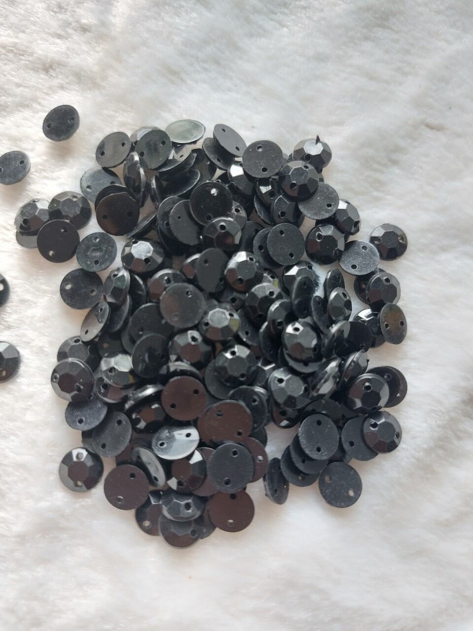 50 hạt cườm đen 8mm