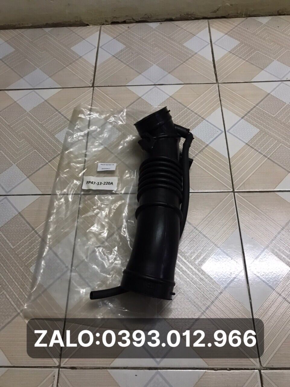 CAO SU CỔ HÚT GIÓ MAZDA 323, FORD LASER