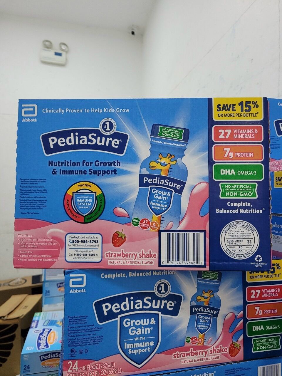 Thùng 24 chai sữa Pediasure nước Mỹ hương dâu Date 11/23