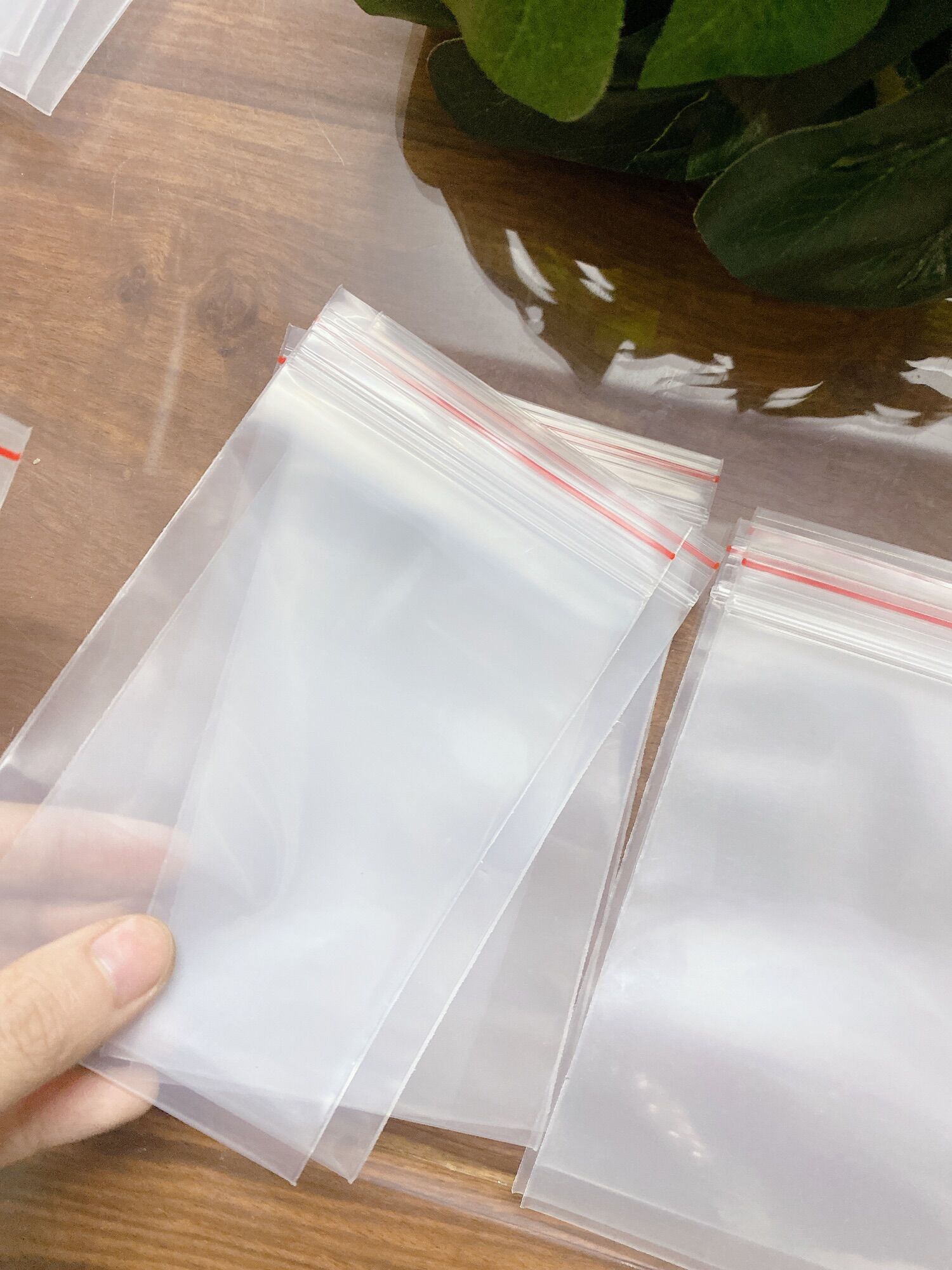 ❤️100g Túi Zip Trong Chỉ Đỏ To Size 14cm x 9cm