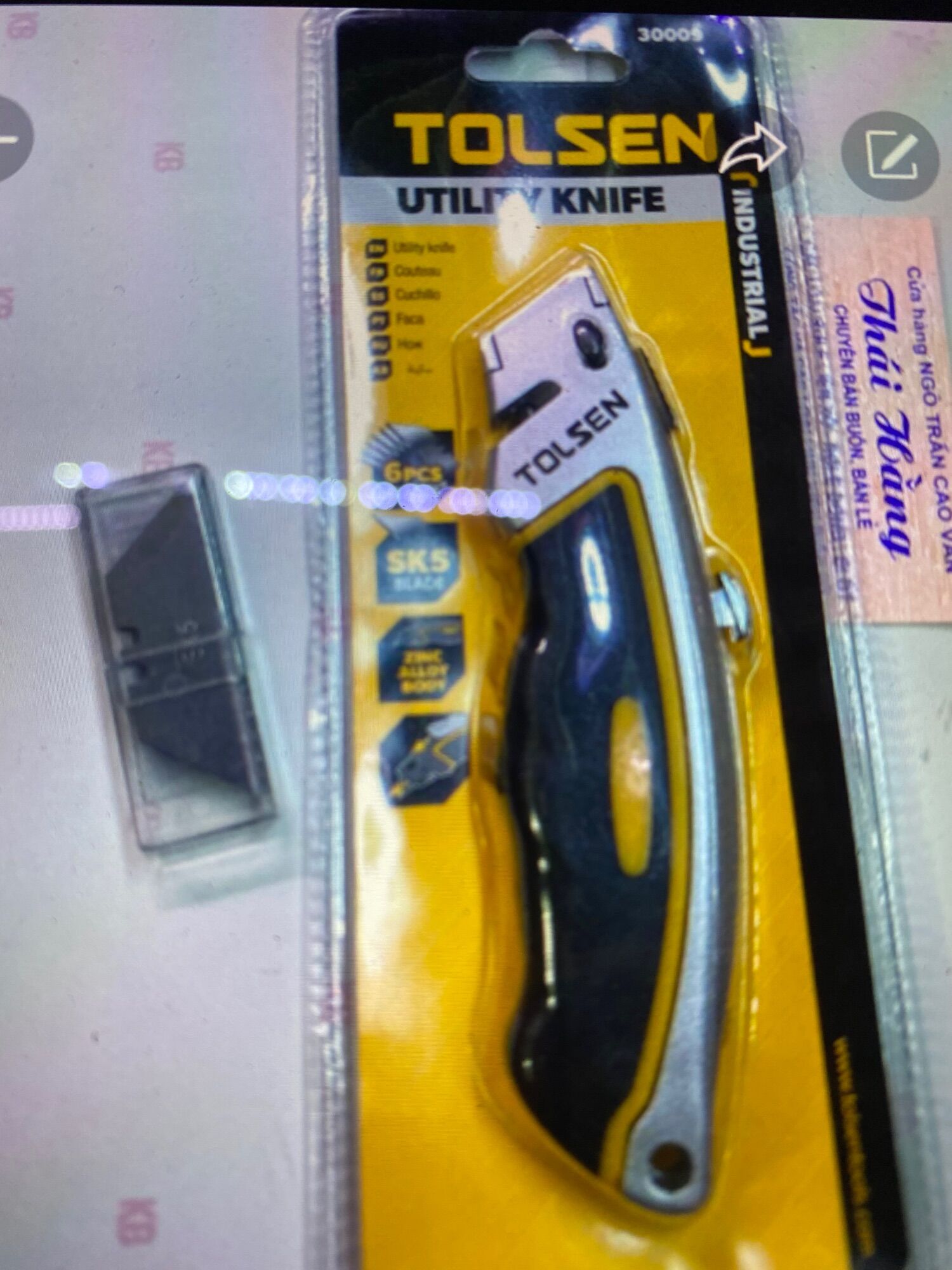 Dụng cụ cắt cáp tolsen 30009 kèm 10 lưỡi dao