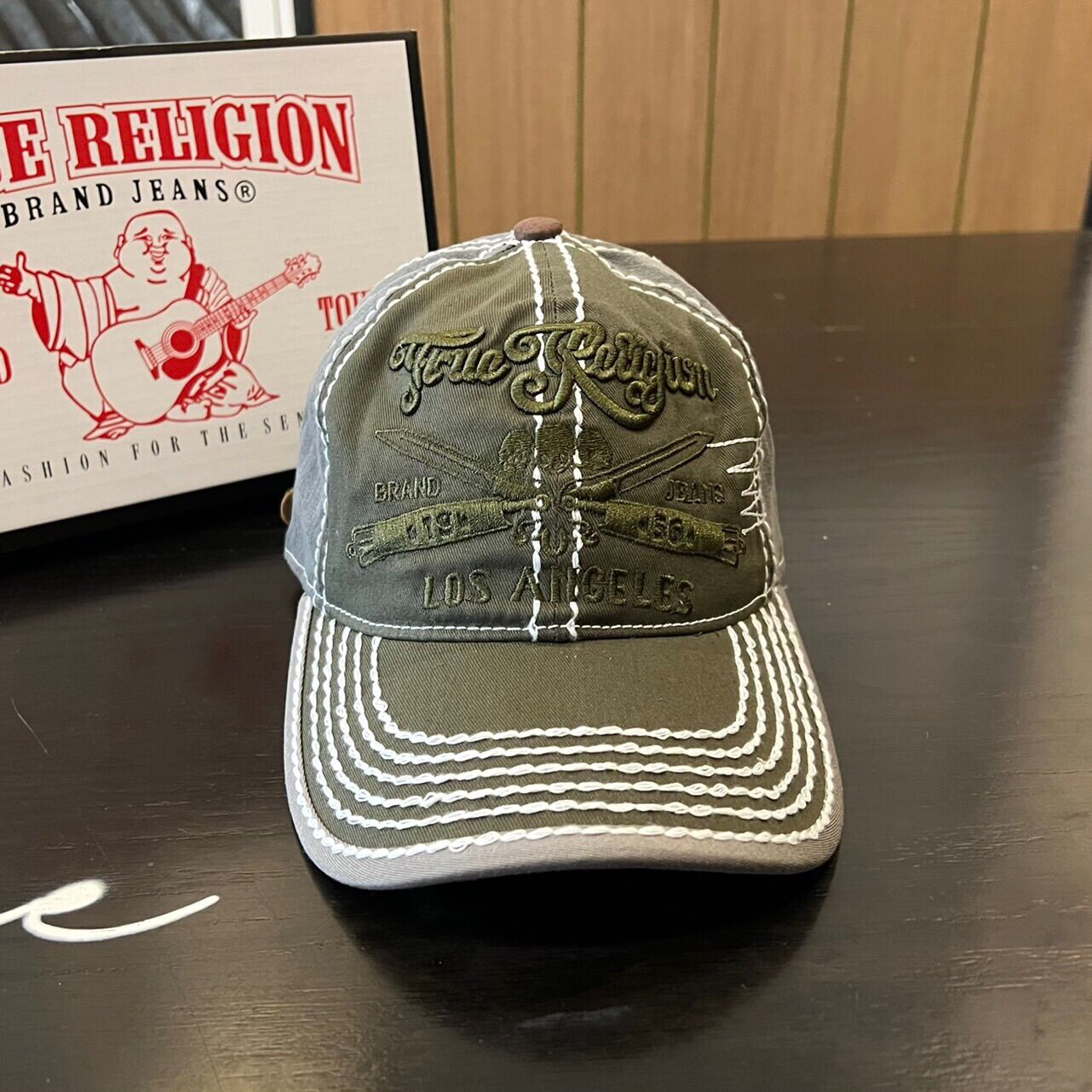 Nón kết/Mũ lưỡi trai Truereligion song kiếm