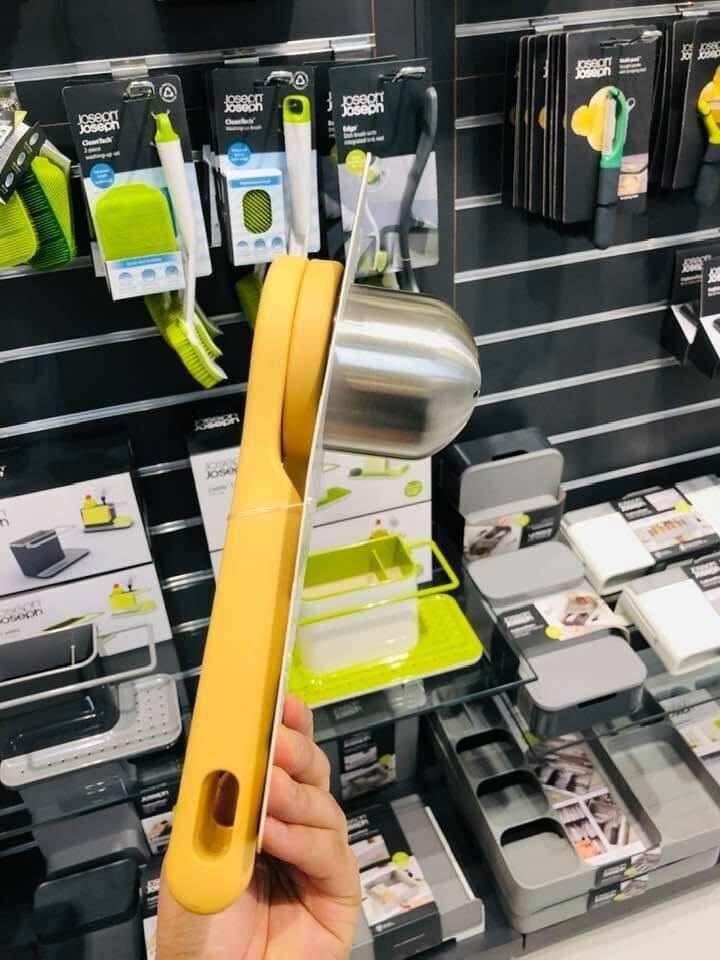 DỤNG CỤ VẮT CHANH JOSEPH JOSEPH HELIX