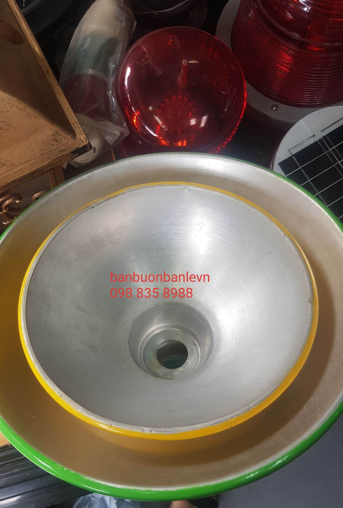 Chao đèn tròn trang trí phi 200 kèm đui chống nước E27