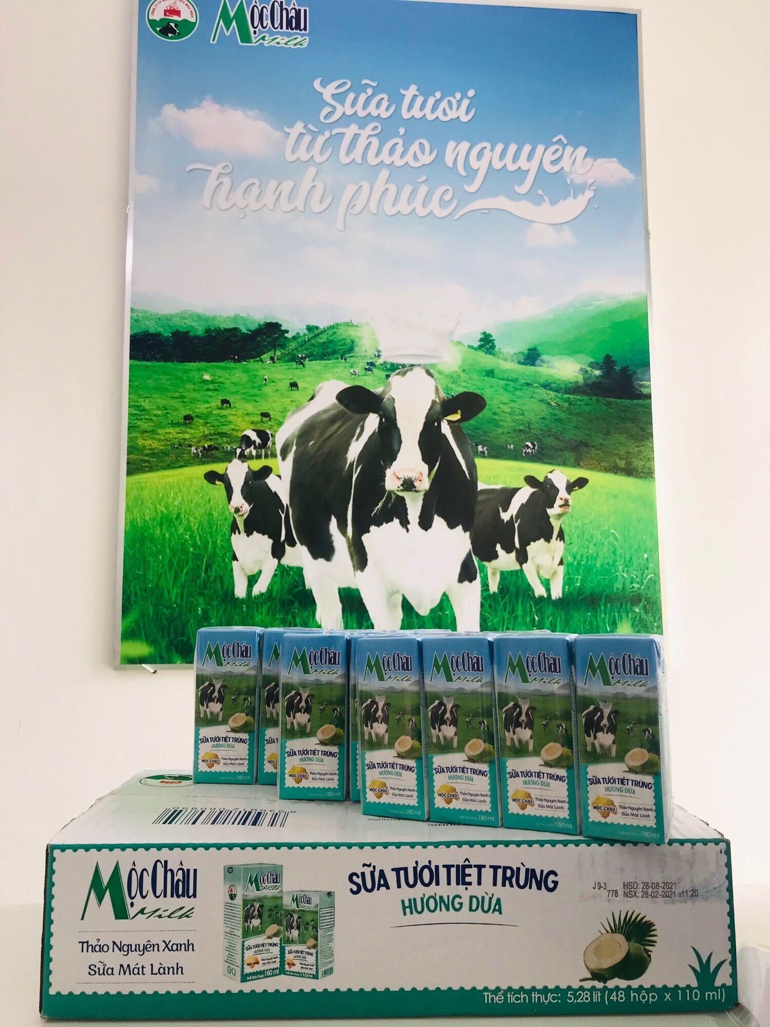 Sữa tươi Mộc Châu hương dừa 180 ml