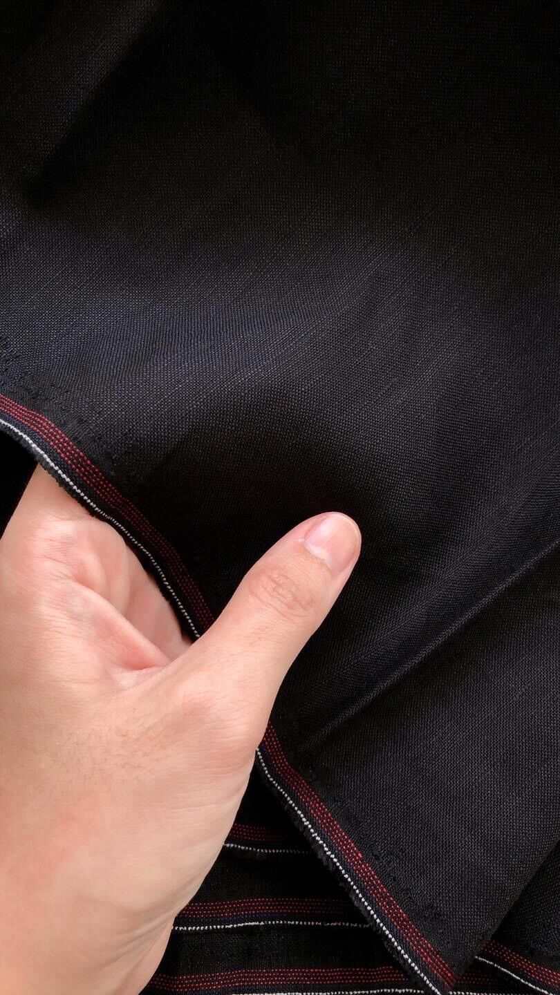 Vải Linen đen tưng cao cấp 100% tự nhiên.