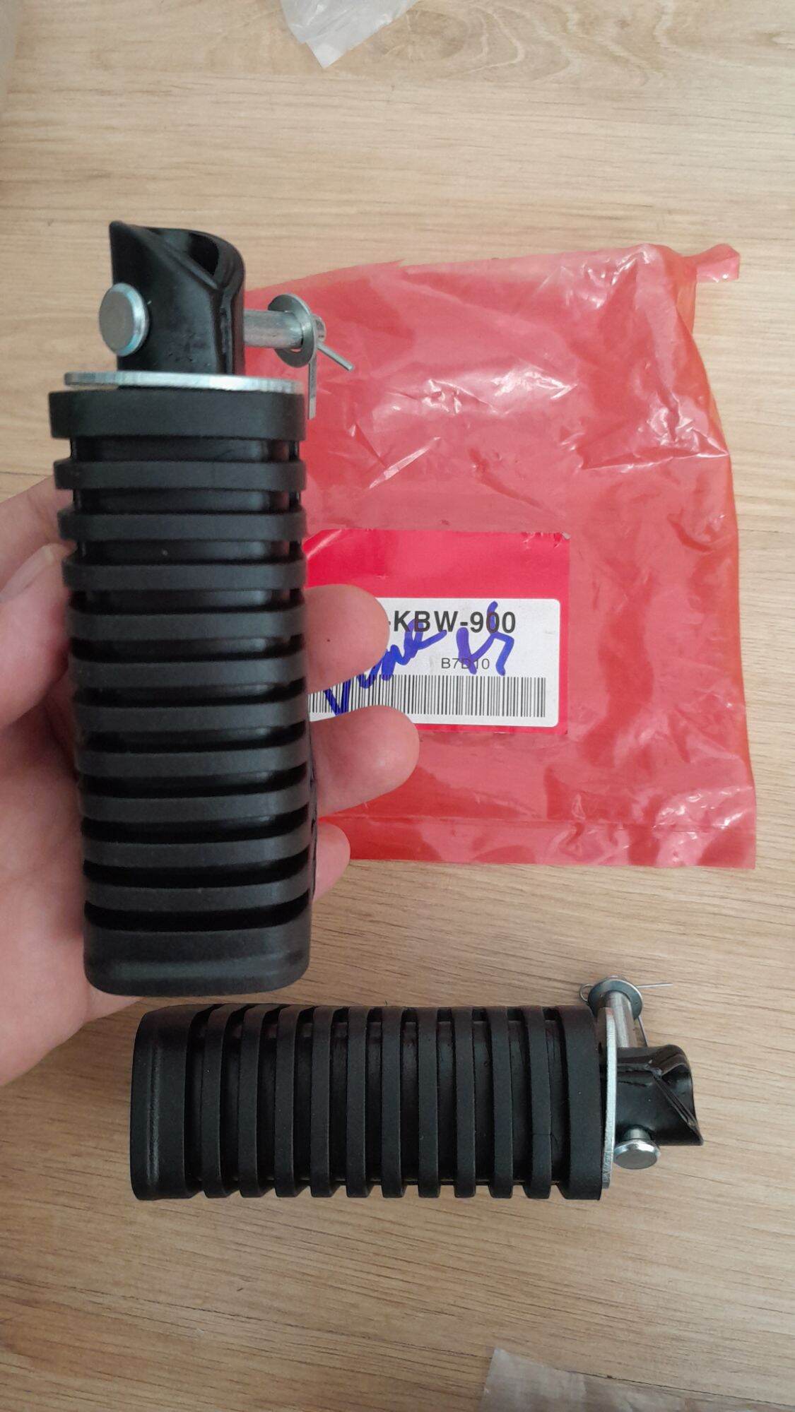 cao su gác chân sau wave rs